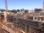  بالصور: شركة عقارات تُعلن افلاسها وتوقف كافة مشاريعها في مدينة يافا 